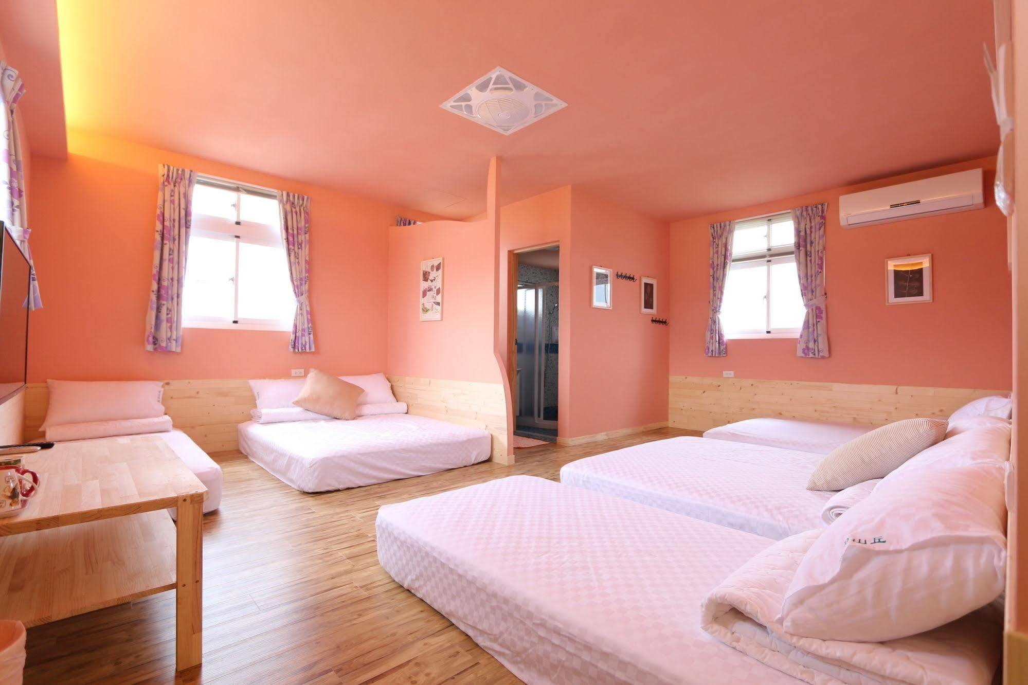 Lung Hill B&B Taitung Екстериор снимка